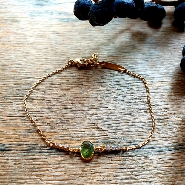 Hanka IN apyrankė su peridotu Hanka IN apyrankė su peridotu